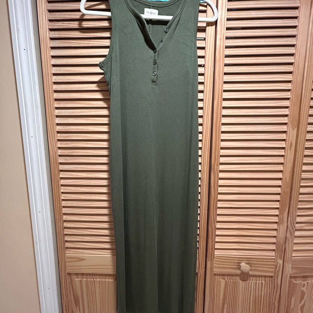 Lou & Grey Ribbed Henley Maxi